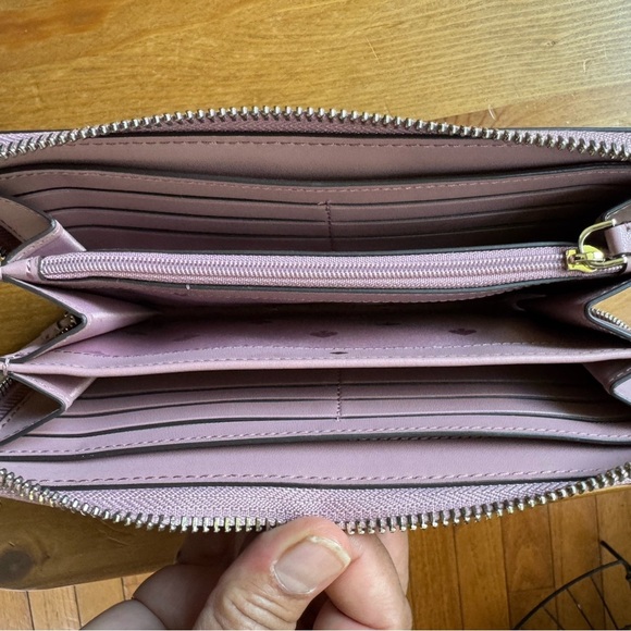 Kate Spade Pink Leather Wallet Sleek Design - Picture 1 of 5